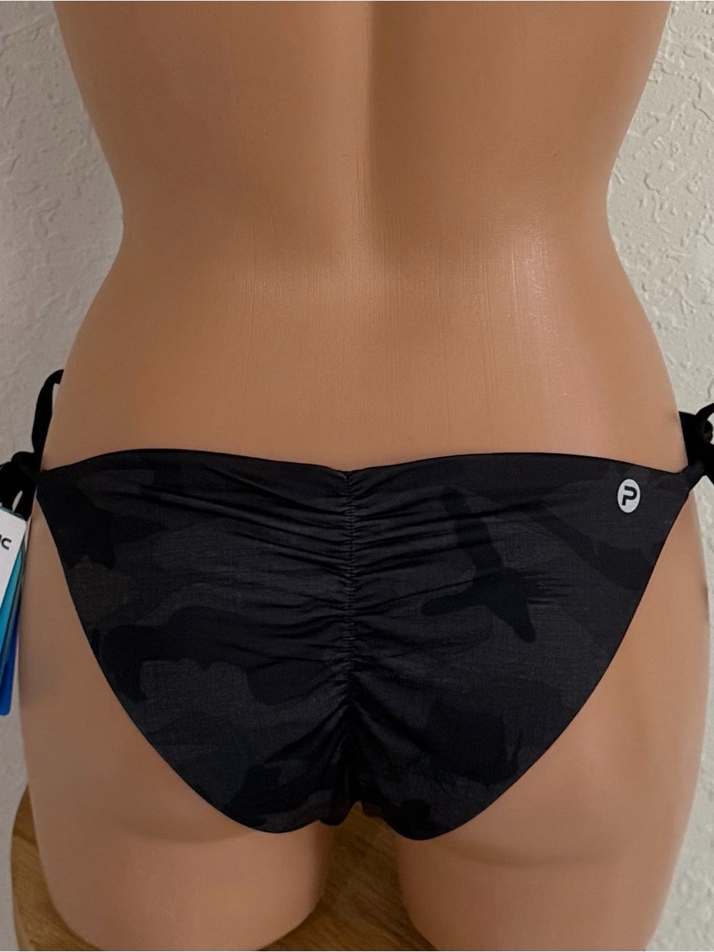 Pelagic Key West Bikini Bottom in Fish Camo NWT - Picture 5 of 11
